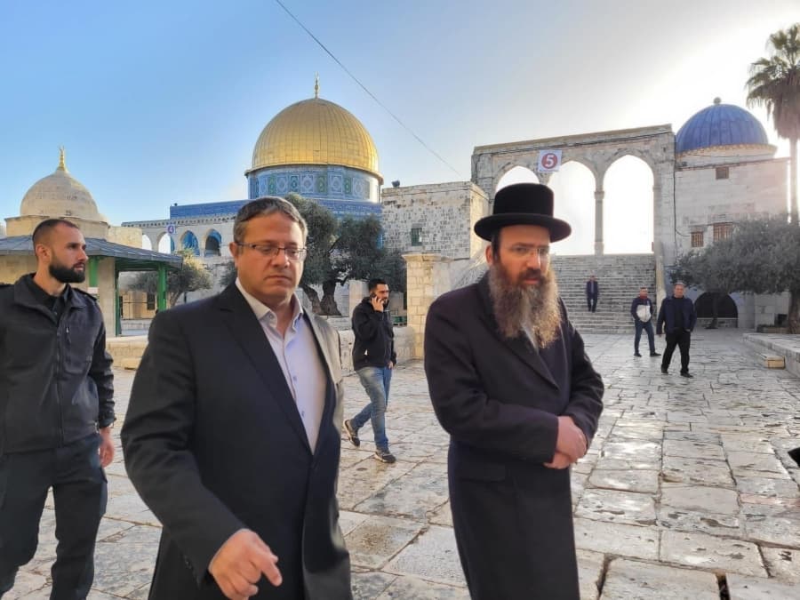 المسجد الأقصى في مهداف ساسة الاحتلال: قراءة في تصاعد المشاركة الرسمية في اقتحامات الأقصى في عام 2025